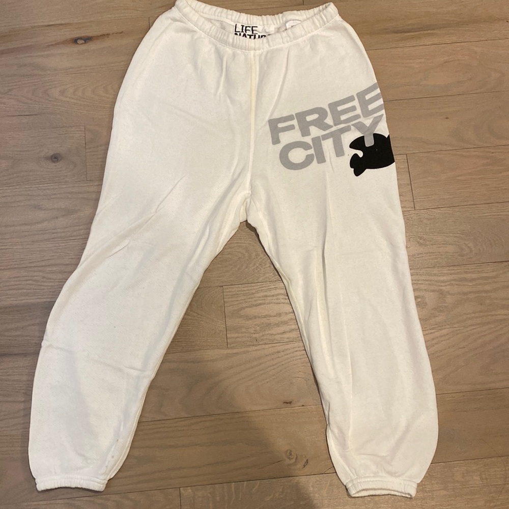 Free city sweatpants